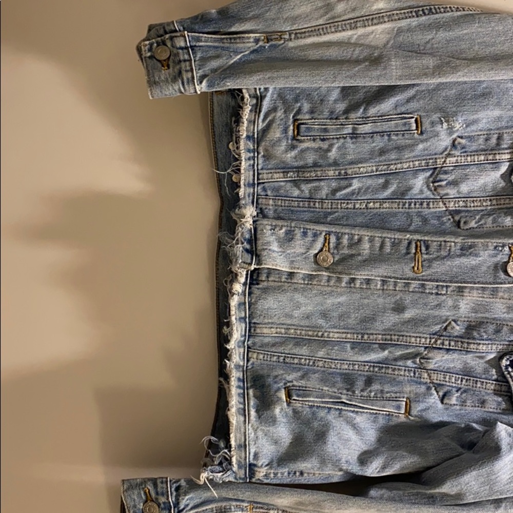 Levi’s Trucker Jacket Size Medium - Medium Wash - image 4